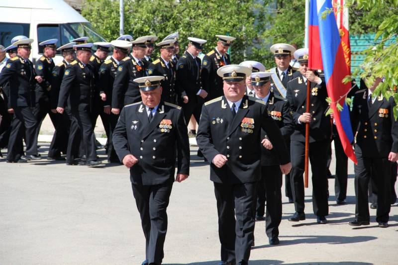 torzhestvennaya_chastj_prohozhdenie_lichnogo_sostava_garnizona_koncert_09_05_2016_40_web_40